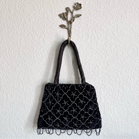 Vintage Velvet Beaded Purse - Picture 6 of 8